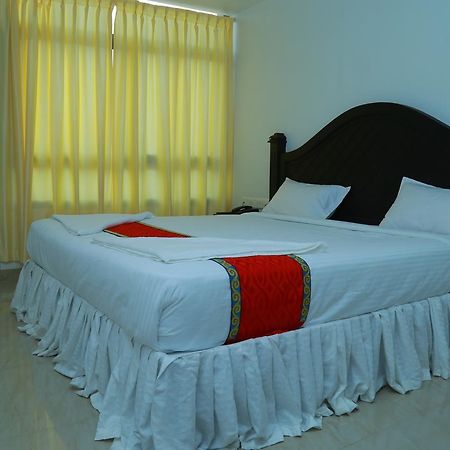 Aarya Bhavan Residency Hotel Малапурам Екстериор снимка