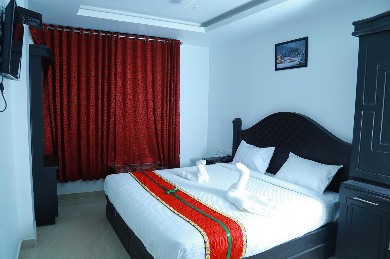 Aarya Bhavan Residency Hotel Малапурам Екстериор снимка