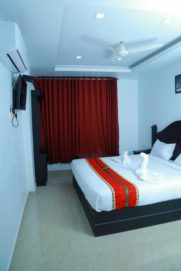 Aarya Bhavan Residency Hotel Малапурам Екстериор снимка